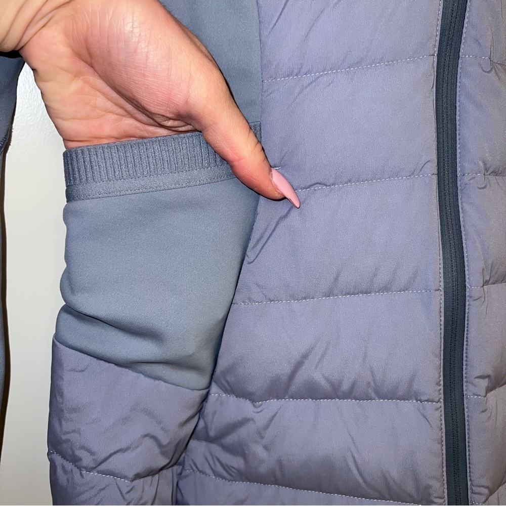 Lululemon Down For It All Jacket 💜 Rare Blue/Purple - Size 4 / Small - Picture 6 of 8